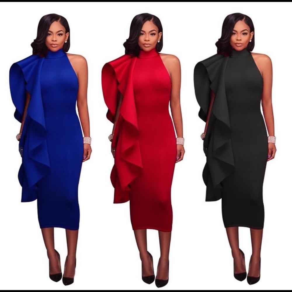 Nice dress, large size but it can fit medium